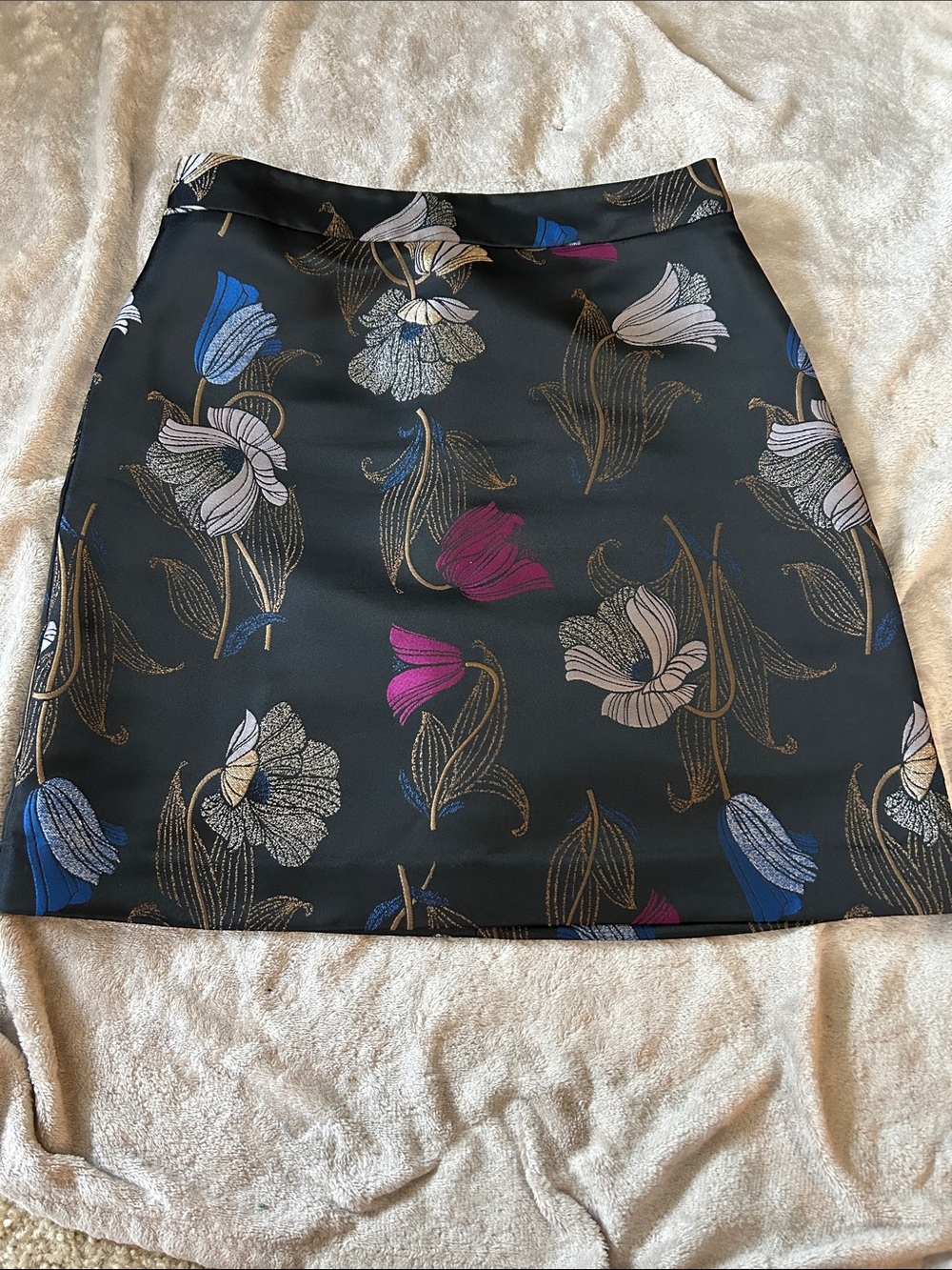 Ann Taylor floral mini skirt